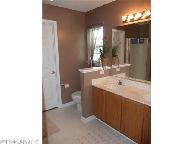 115 Salem Ridge Court Clemmons, NC 27012 - Photo 10 of 16 Master Bath/Spa.