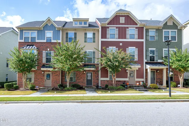 $399,900 | 1038 Brownsmith Drive, Apex, NC 27502