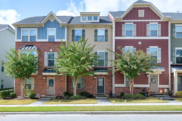 $399,900 | 1038 Brownsmith Drive, Apex, NC 27502