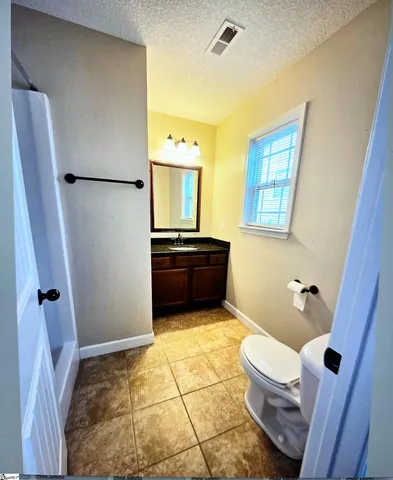 $260,000 | 813 Alley Ridge Drive, Inman, SC 29349