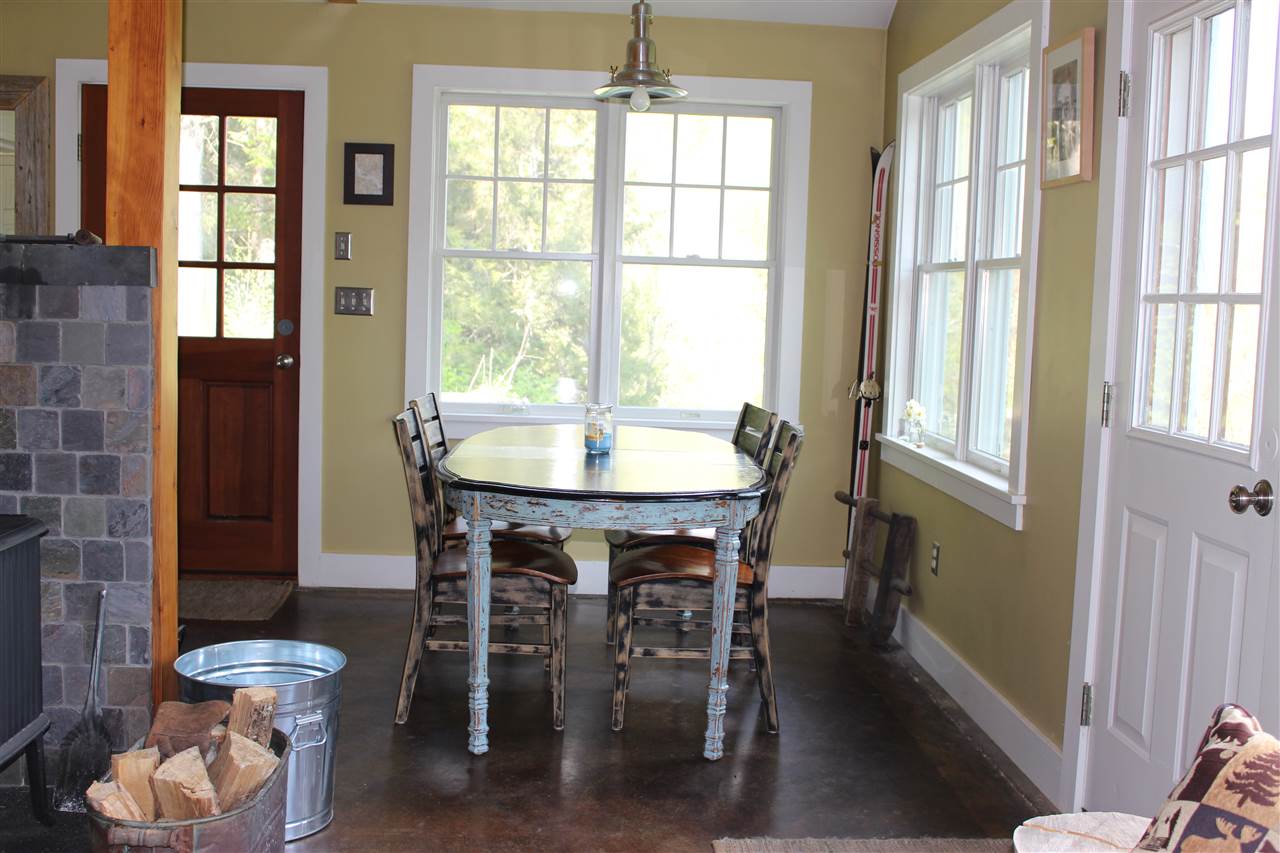 320 Mountain View Road Bridgewater, VT 05034 - Photo 13 of 31