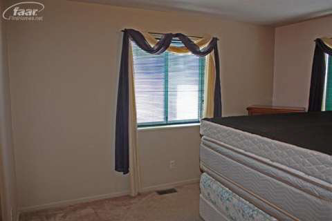 6271 Chicago Road Flushing, MI 48433 - Photo 13 of 17 20394121-12.JPG