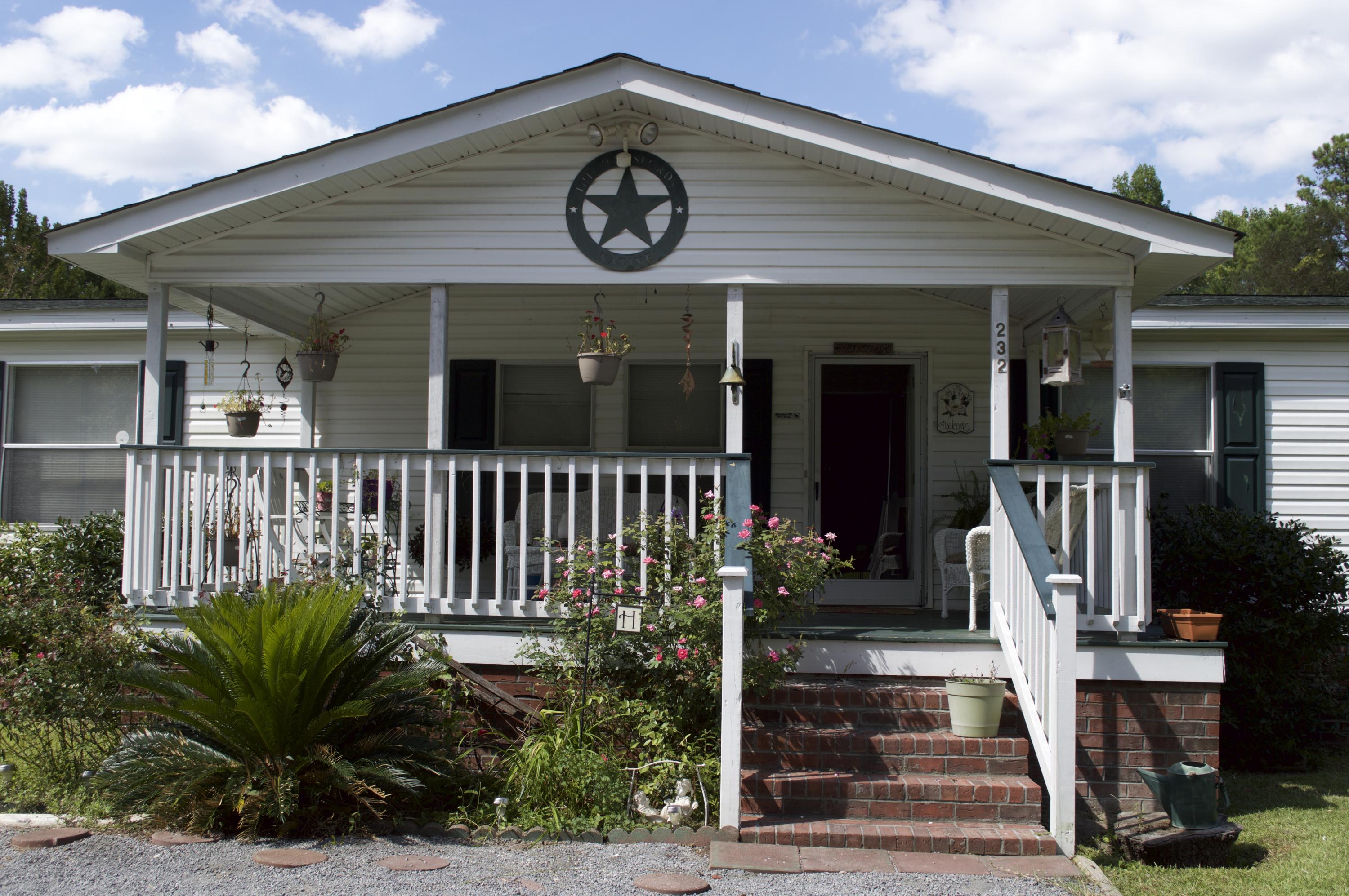 232 Farrell Street Moncks Corner, SC 29461 - Photo 2 of 22 DSC_0044