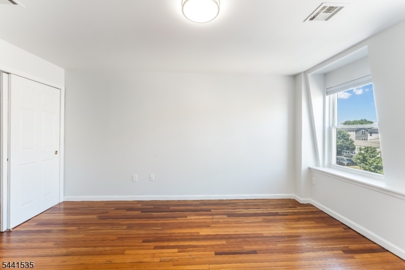 83 1st Street, Unit 2 Elizabeth Port, NJ 07206 - Photo 11 of 18