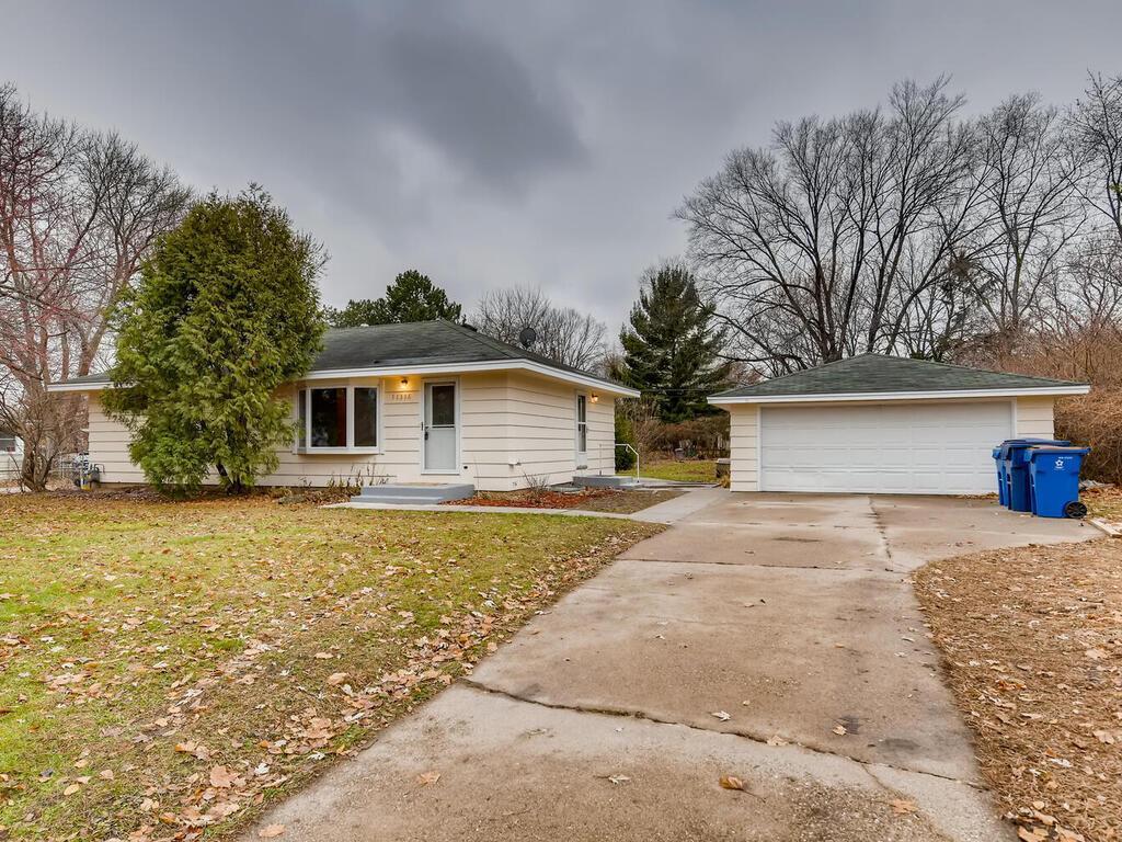 11316 Kell Road Bloomington, MN 55437 - Photo 3 of 27