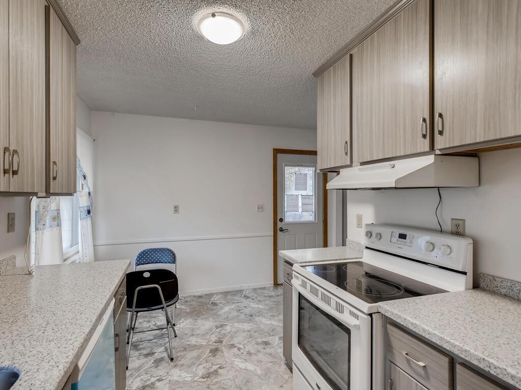 11316 Kell Road Bloomington, MN 55437 - Photo 10 of 27