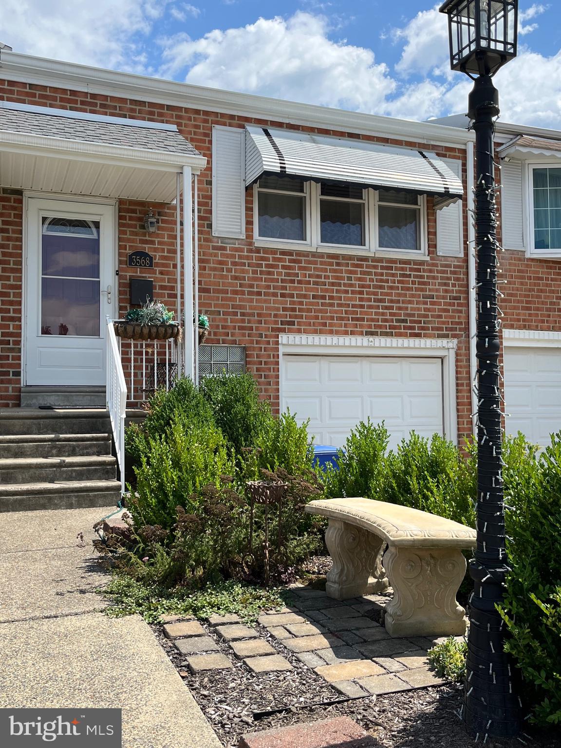 3568 Kyle Road Philadelphia, PA 19154 - Photo 2 of 39 Landscaped