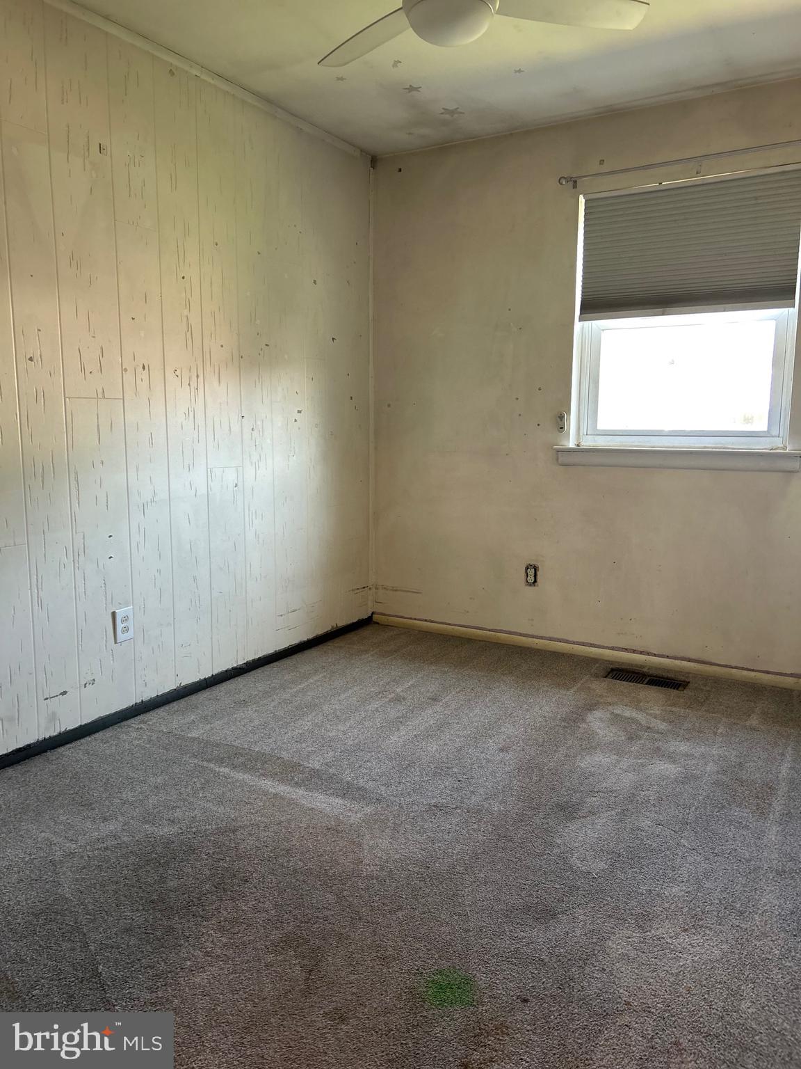 3568 Kyle Road Philadelphia, PA 19154 - Photo 23 of 39 Another upper bedroom