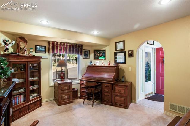 3516 Cedar Mountain Road Divide, CO 80814 - Photo 19 of 47 Gallery Image 19