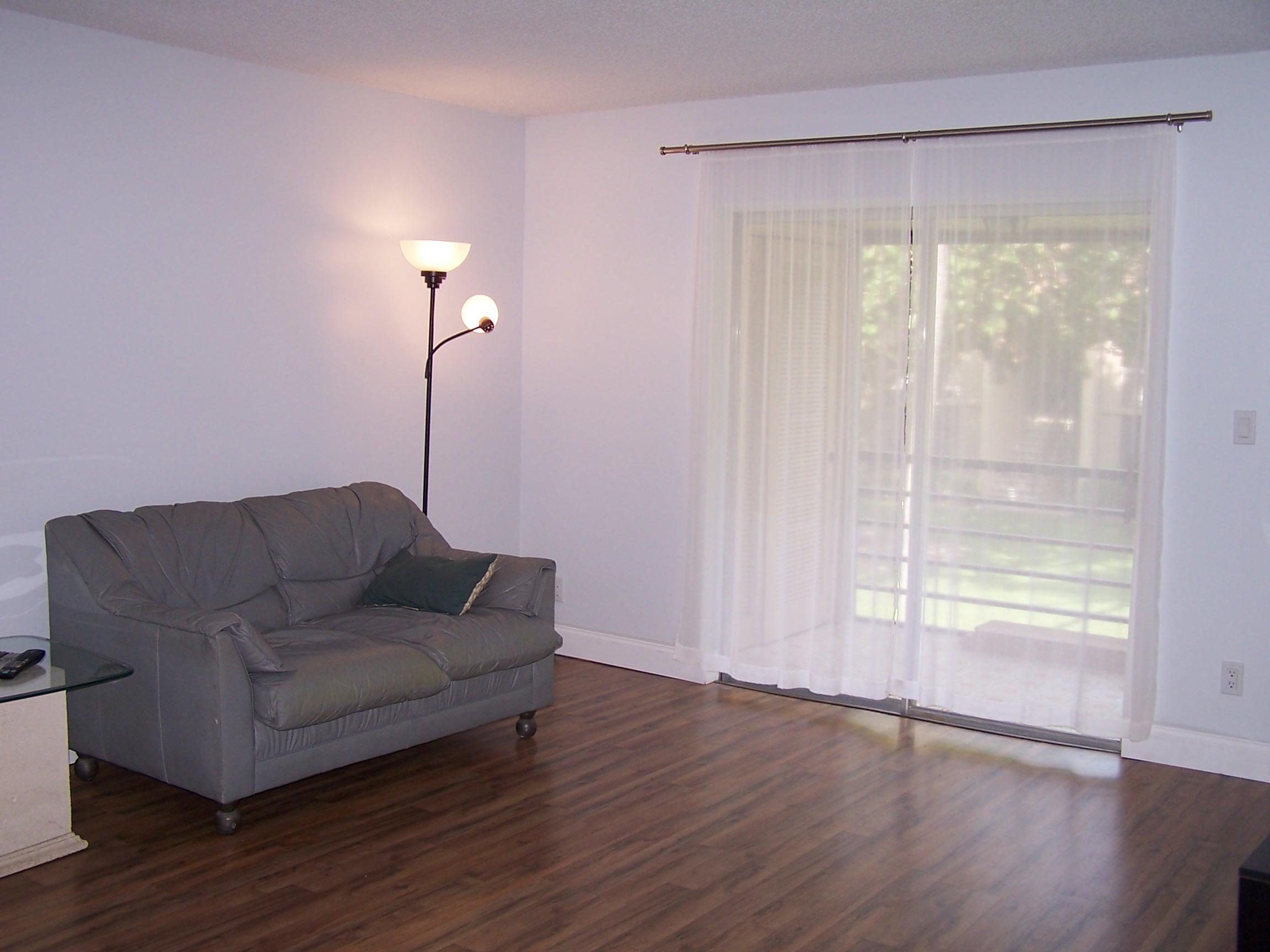 1251 Northwest 13th Street, Unit 436C Boca Raton, FL 33486 - Photo 7 of 27 Livingroom