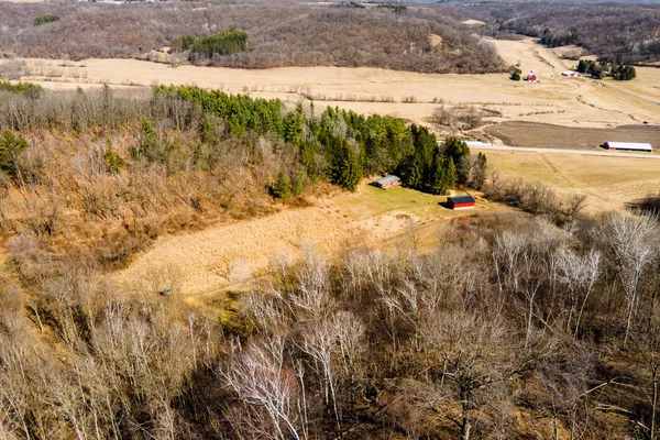 $949,000 | 19249 Highway 56, Marshall, WI 53581