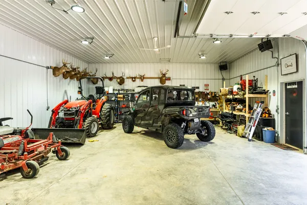 $949,000 | 19249 Highway 56, Marshall, WI 53581