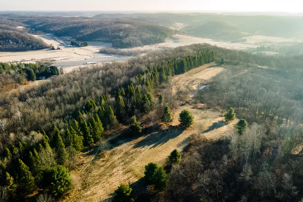 $949,000 | 19249 Highway 56, Marshall, WI 53581