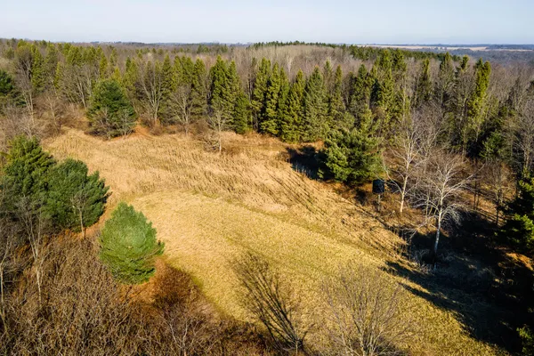 $949,000 | 19249 Highway 56, Marshall, WI 53581
