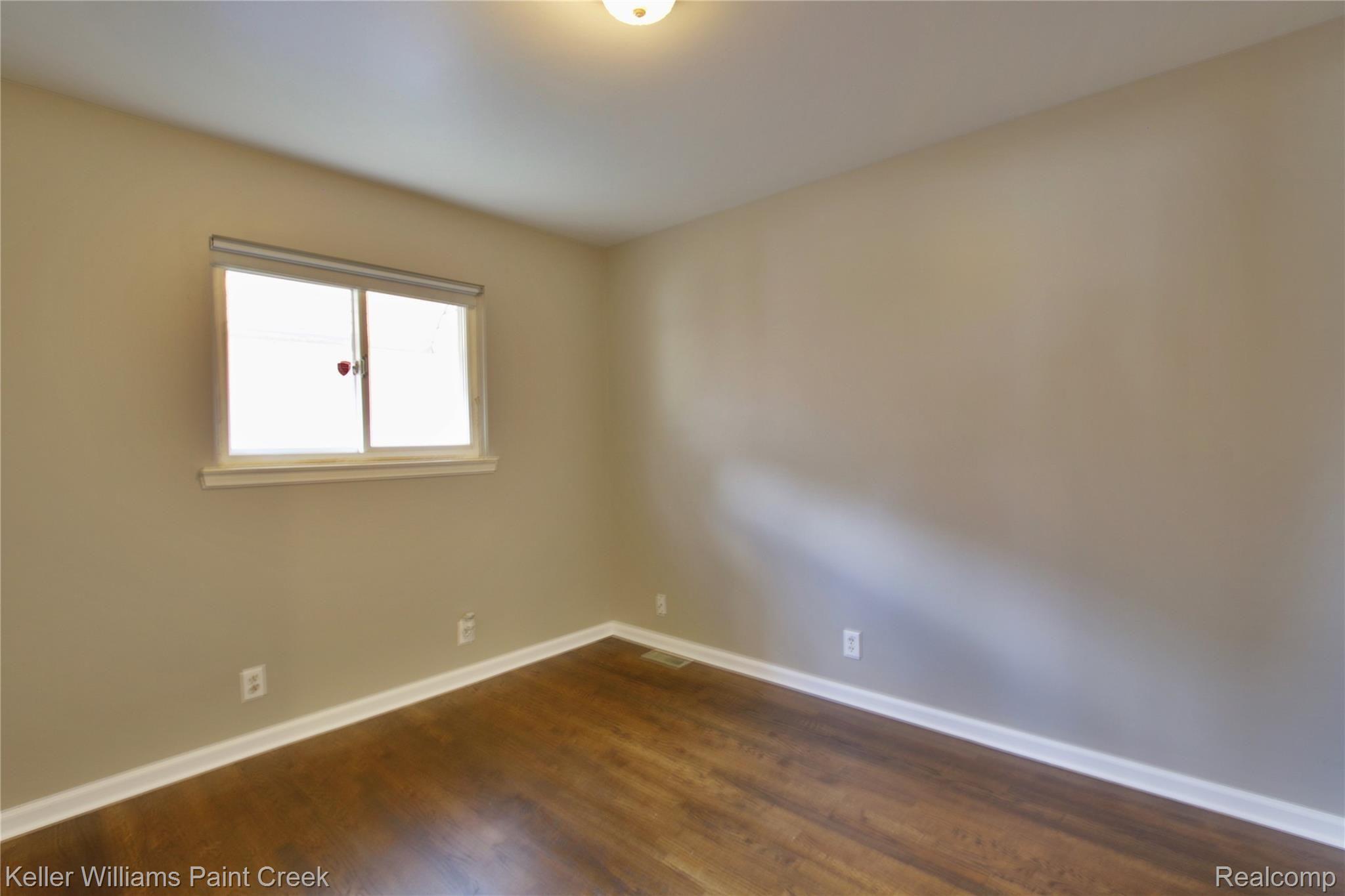 31329 Hayes Road Warren, MI 48088 - Photo 12 of 15 bedroom 3.jpg