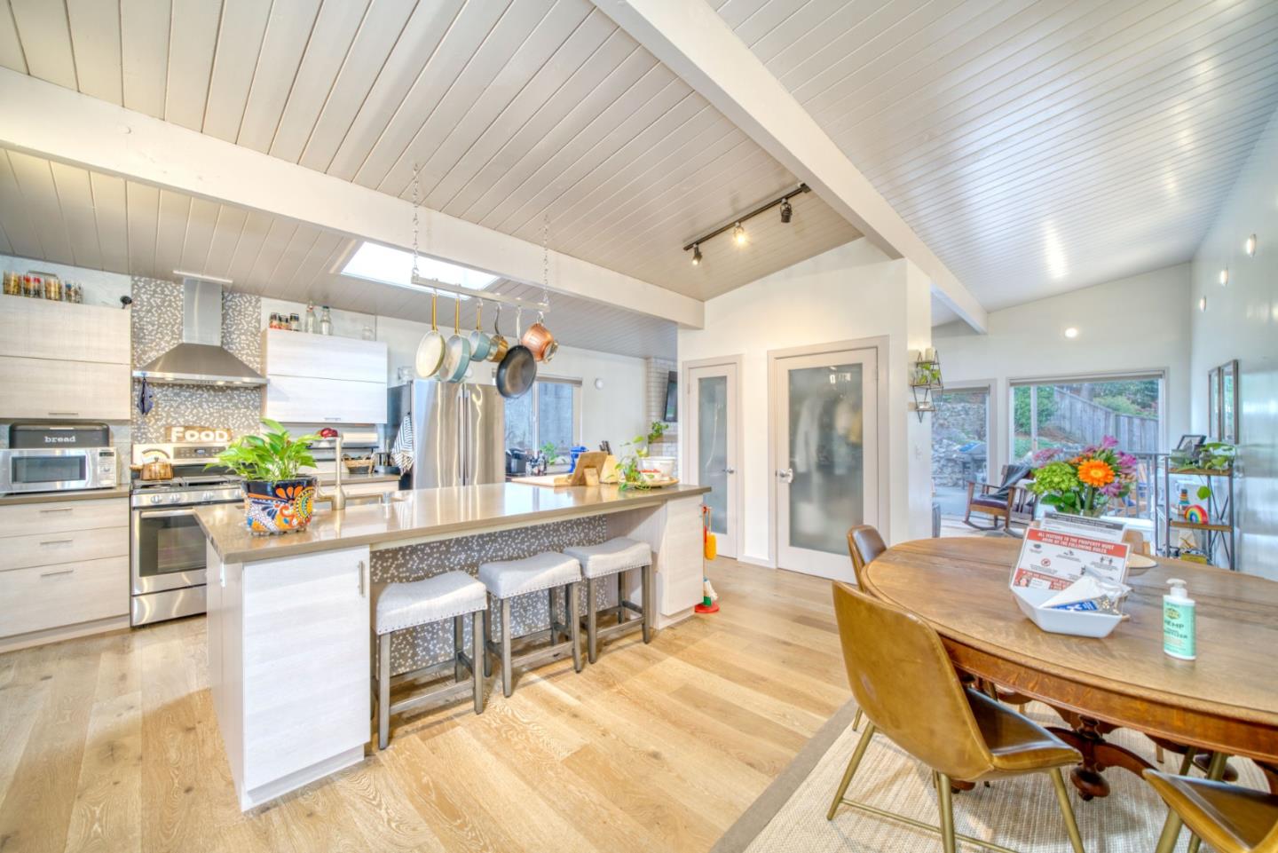506 Isabella Road El Granada, CA 94019 - Photo 8 of 40 Gallery Image 8