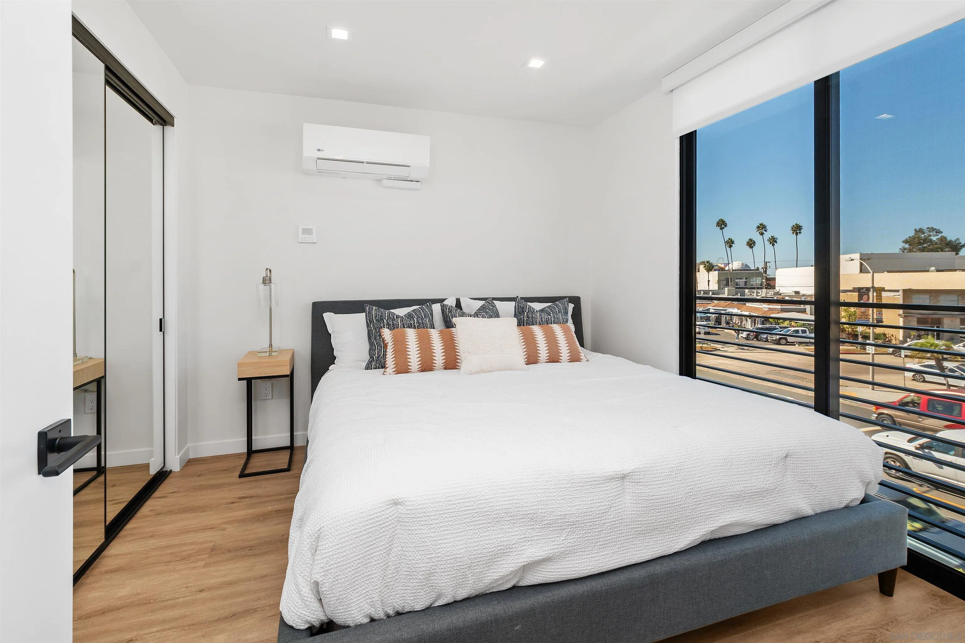 1111 Torrey Pines Road, Unit 200 La Jolla, CA 92037 - Photo 9 of 12