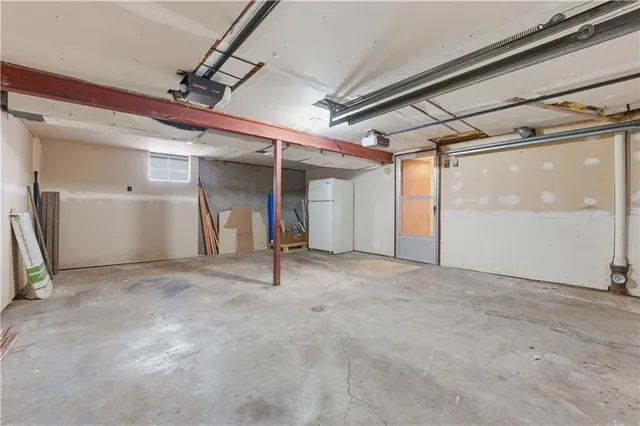 $234,000 | 504 Southwest Persels Road, Lee's Summit, MO 64081