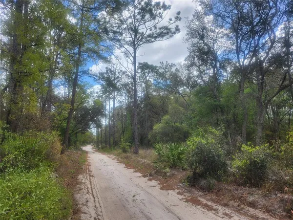 $74,900 | 7446 Southwest 151st Place, Dunnellon, FL 34432