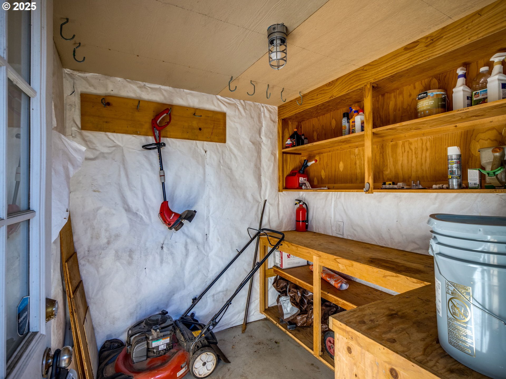 802 Southeast 4th Street Gresham, OR 97080 - Photo 15 of 37