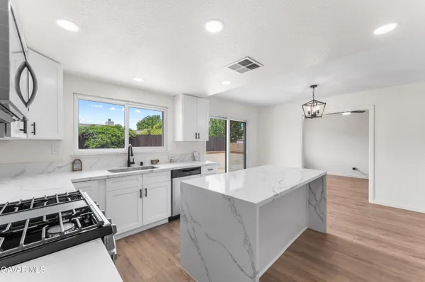 $528,900 | 37863 17th Street East, Palmdale, CA 93550