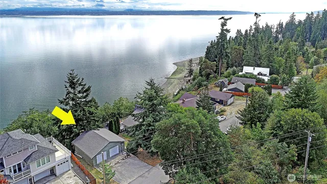 $774,950 | 979 South Cavalero Road, Camano Island, WA 98282