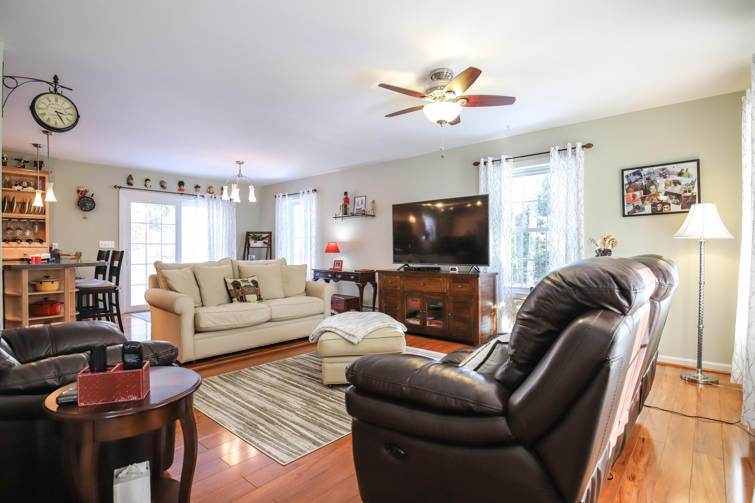 29 Granite Ridge Road Windham, ME 04062 - Photo 7 of 48 Living Room