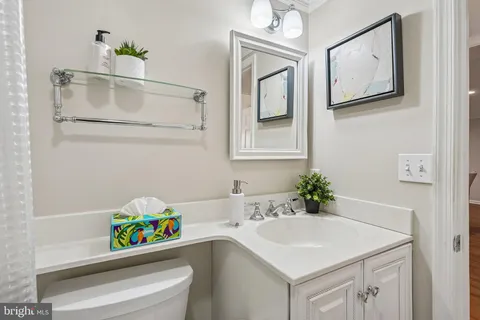 $650,000 | 4821 Sangamore Road, Unit 12, Bethesda, MD 20816