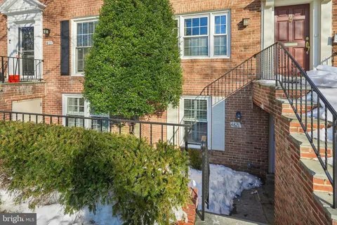 $650,000 | 4821 Sangamore Road, Unit 12, Bethesda, MD 20816