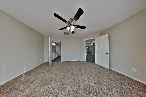 $2,195 | 32106 Willow Creek Park, Conroe, TX 77385