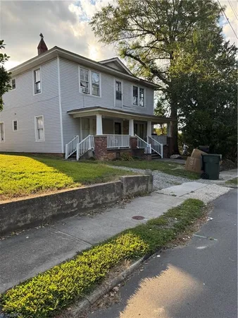 $299,900 | 106 College Street, Thomasville, NC 27360