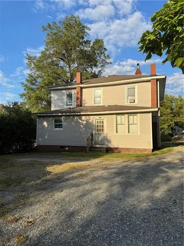 $299,900 | 106 College Street, Thomasville, NC 27360