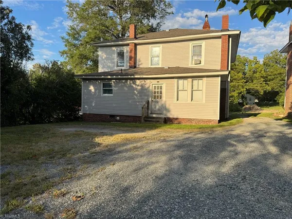 $299,900 | 106 College Street, Thomasville, NC 27360