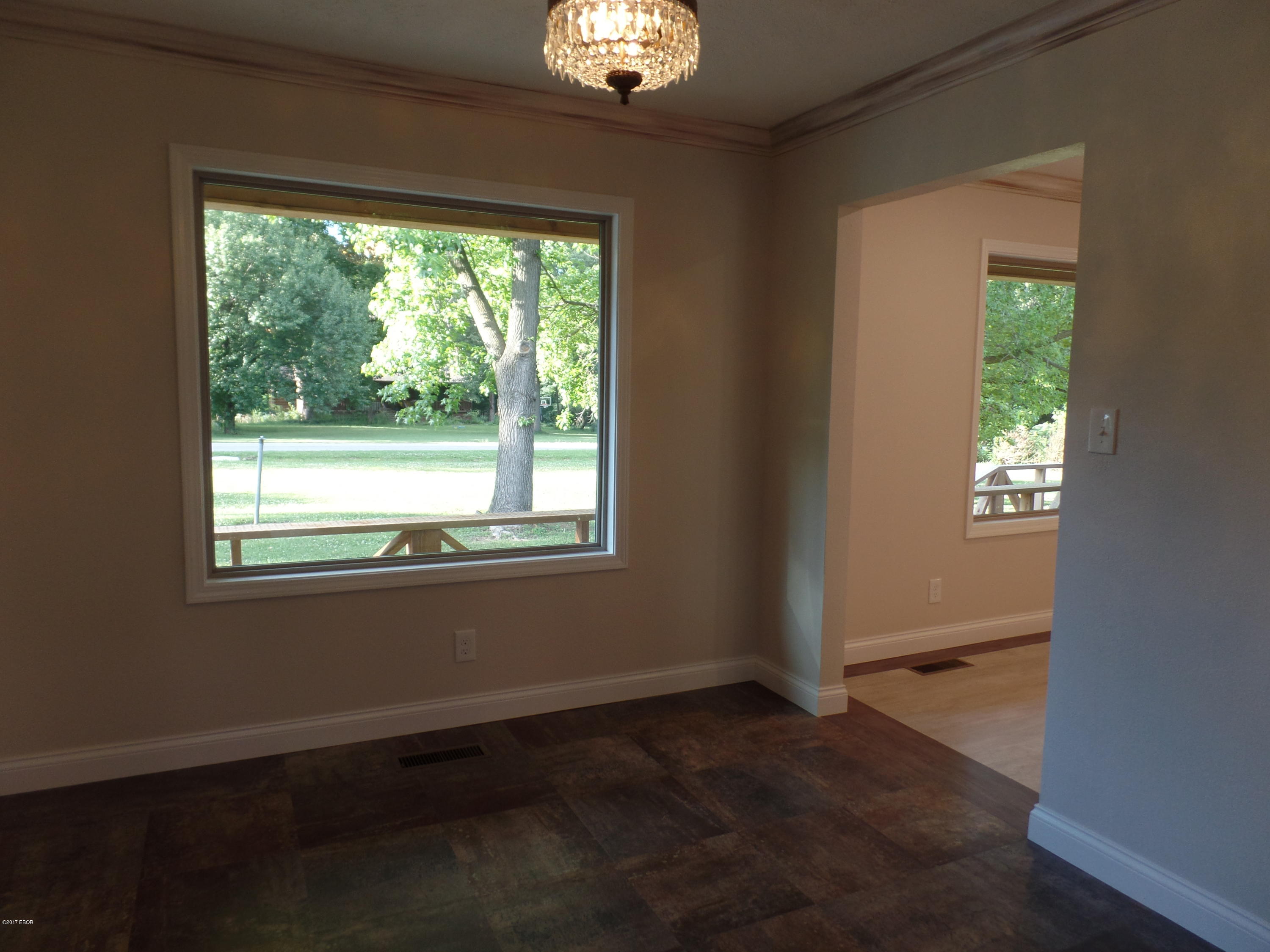 295 Woodlake Road Eldorado, IL 62930 - Photo 13 of 27 Gallery Image 13