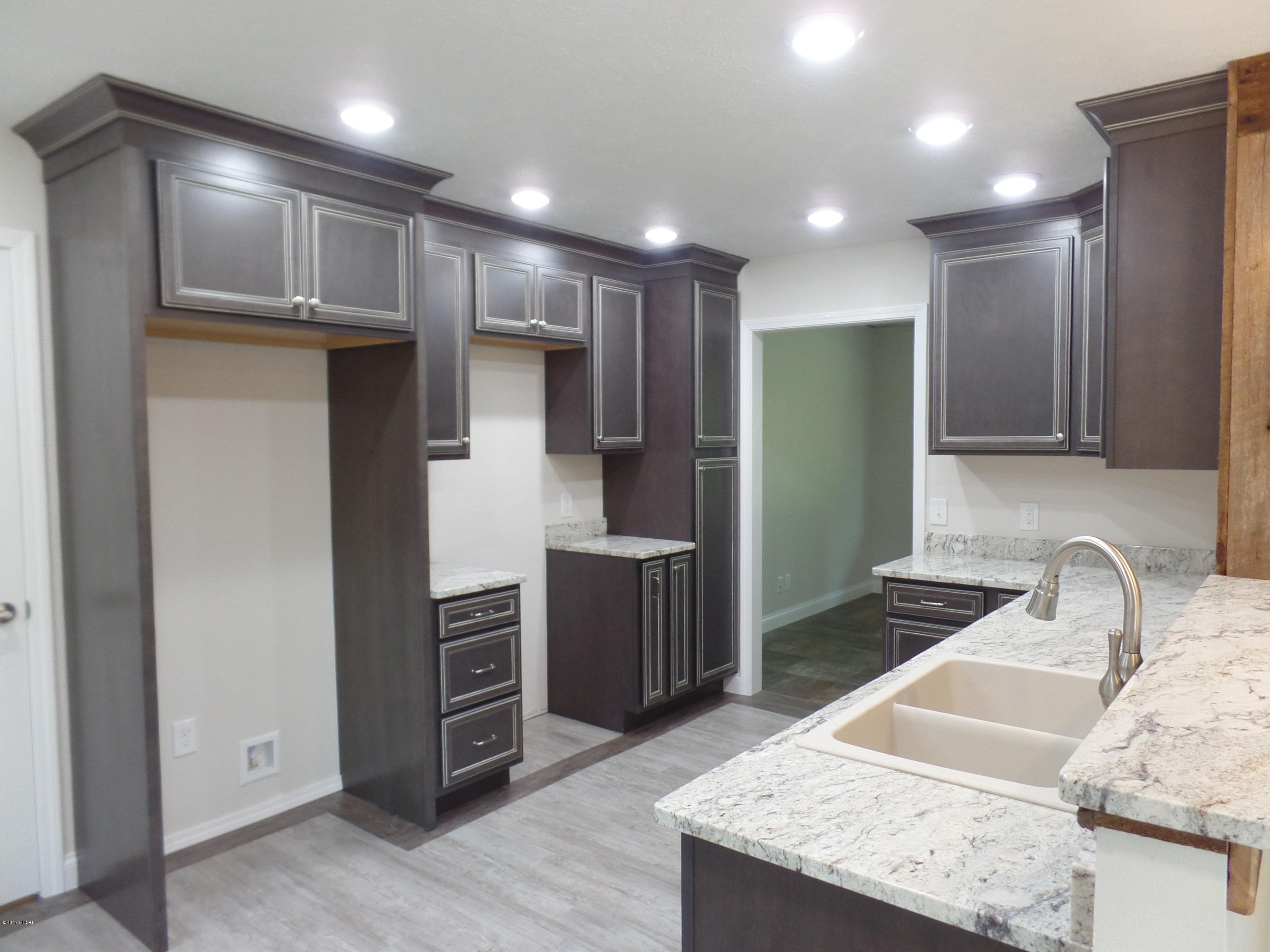 295 Woodlake Road Eldorado, IL 62930 - Photo 17 of 27 Gallery Image 17