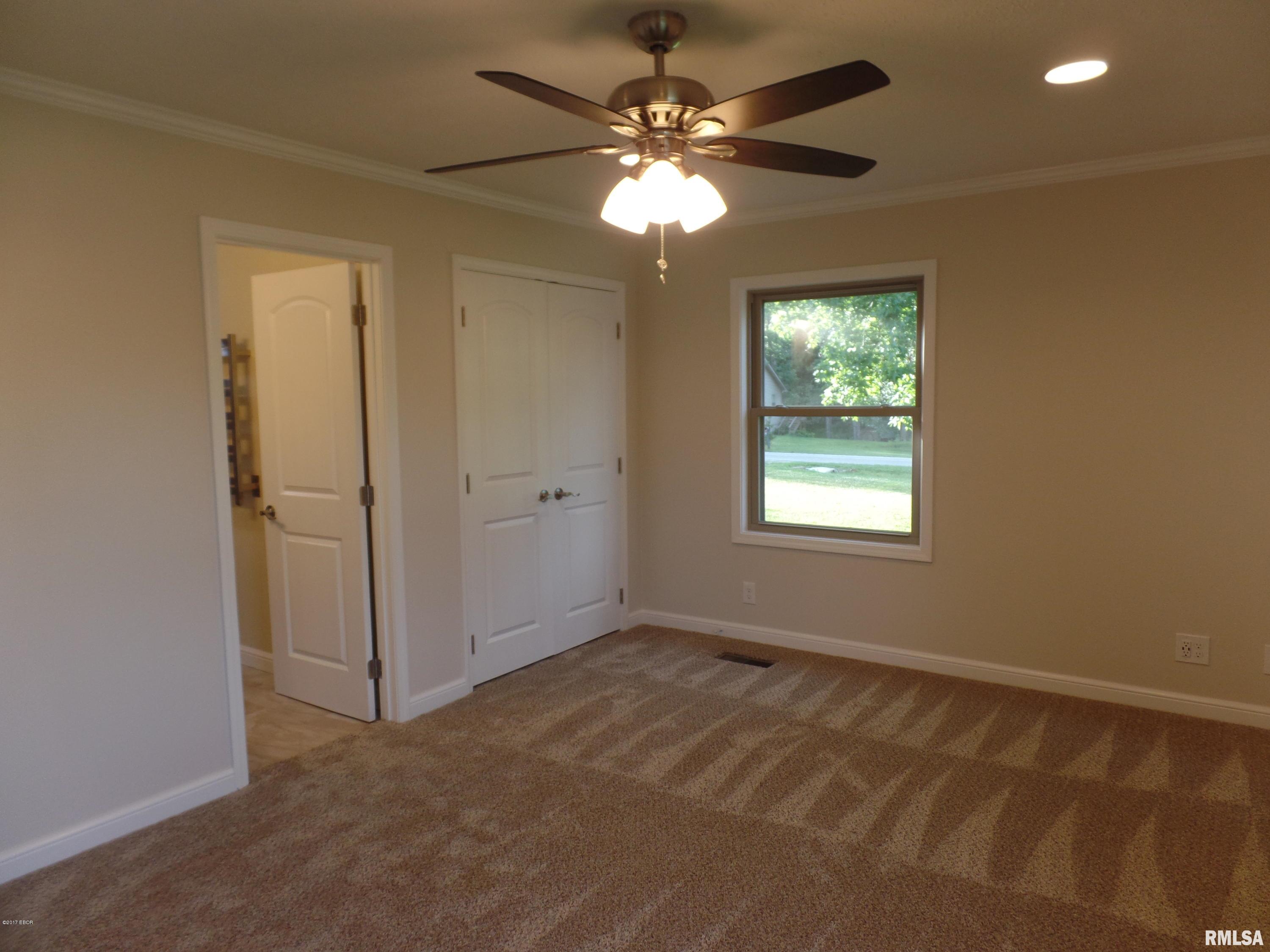 295 Woodlake Road Eldorado, IL 62930 - Photo 23 of 27 Gallery Image 23