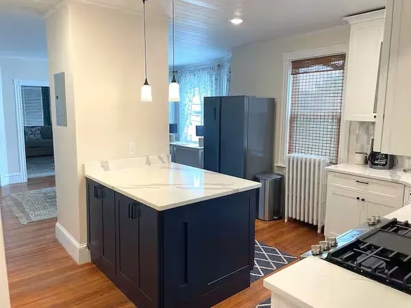 $3,100 | 41 Merton Road, Unit 2, Newport, RI 02840