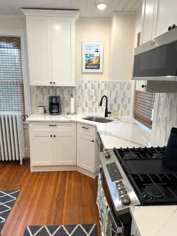 $3,100 | 41 Merton Road, Unit 2, Newport, RI 02840