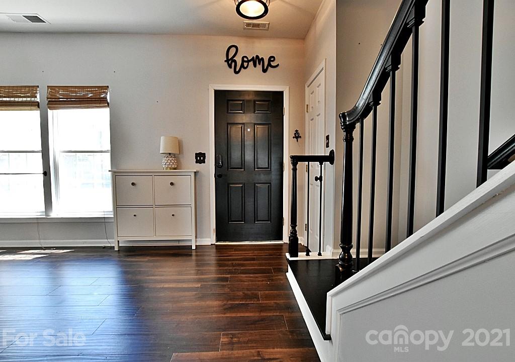 821 Dillard Road Rock Hill, SC 29730 - Photo 4 of 21 a view of a entryway