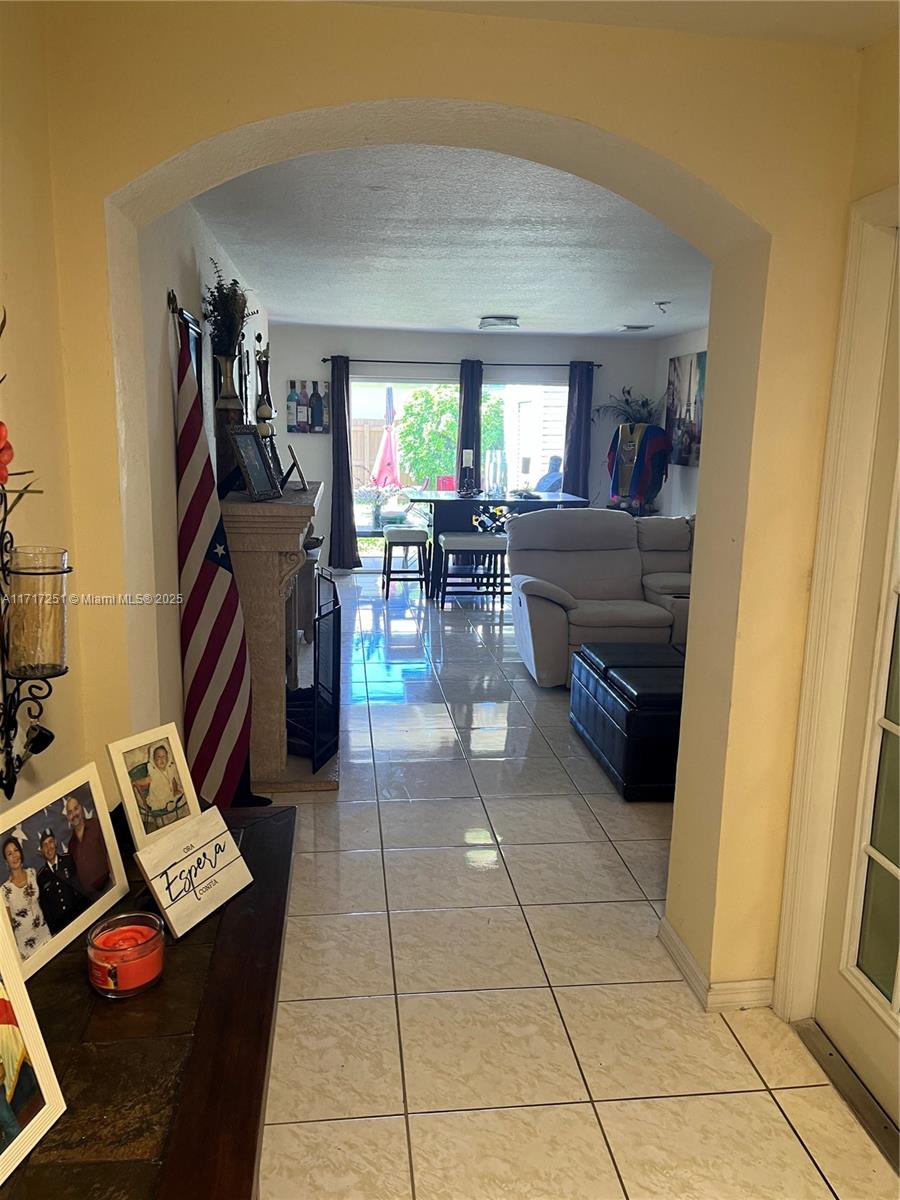 28344 Southwest 133rd Avenue Homestead, FL 33033 - Photo 4 of 16 Gallery Image 4