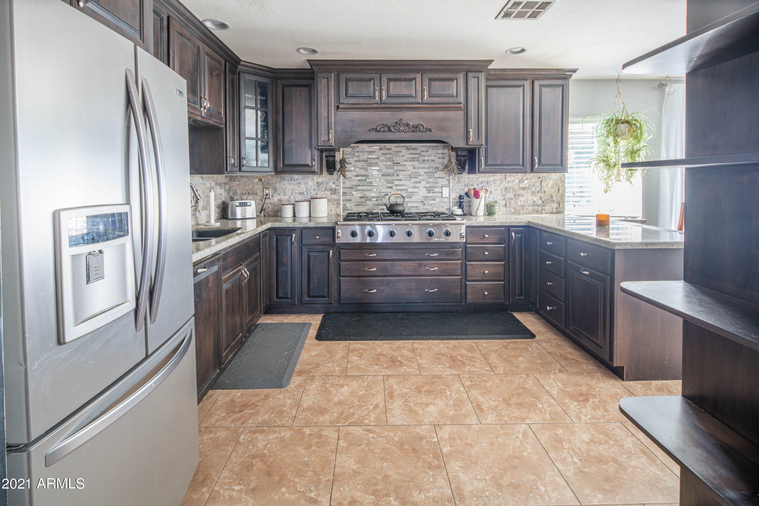 1537 West Escuda Road Phoenix, AZ 85027 - Photo 13 of 37 ESC kitchen
