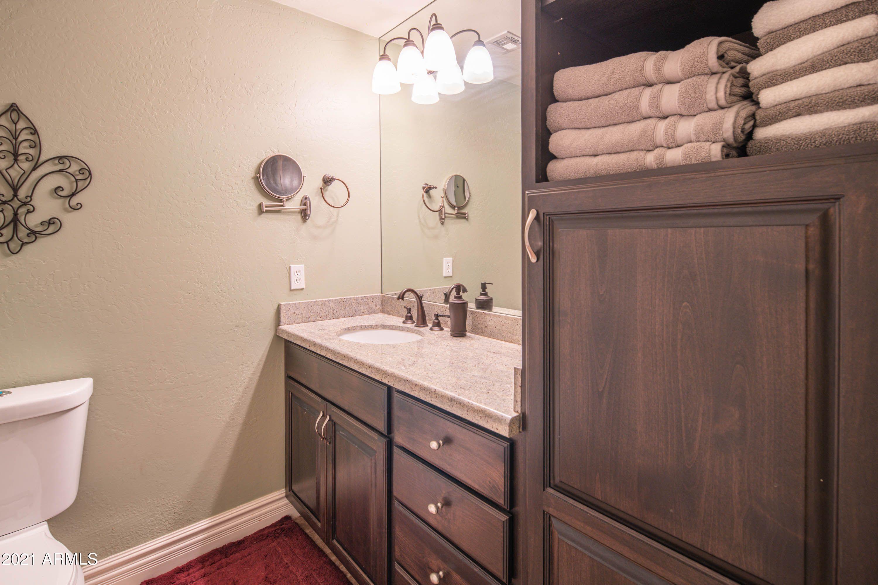 1537 West Escuda Road Phoenix, AZ 85027 - Photo 24 of 37 esc guest bath