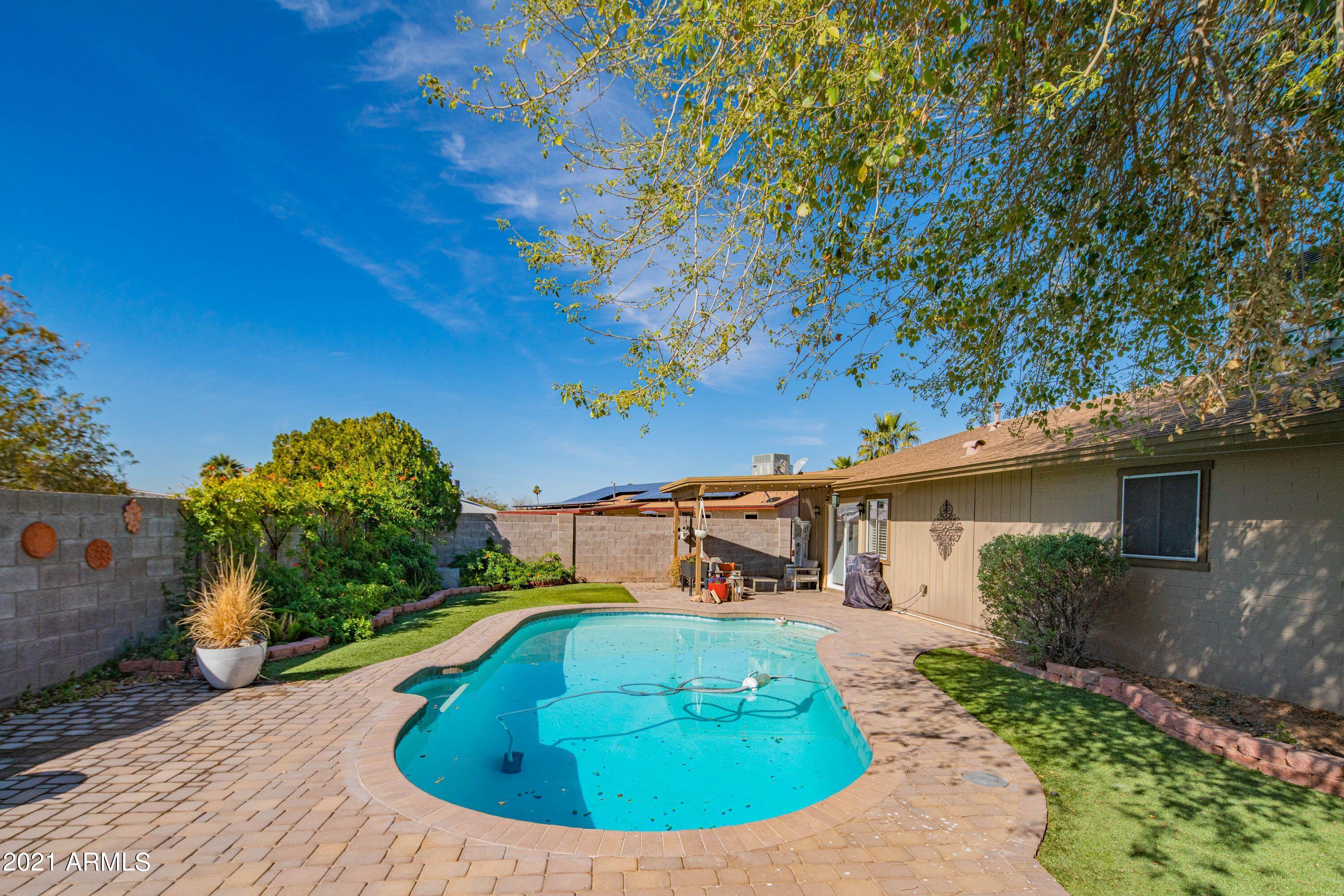 1537 West Escuda Road Phoenix, AZ 85027 - Photo 30 of 37 esc pool 3