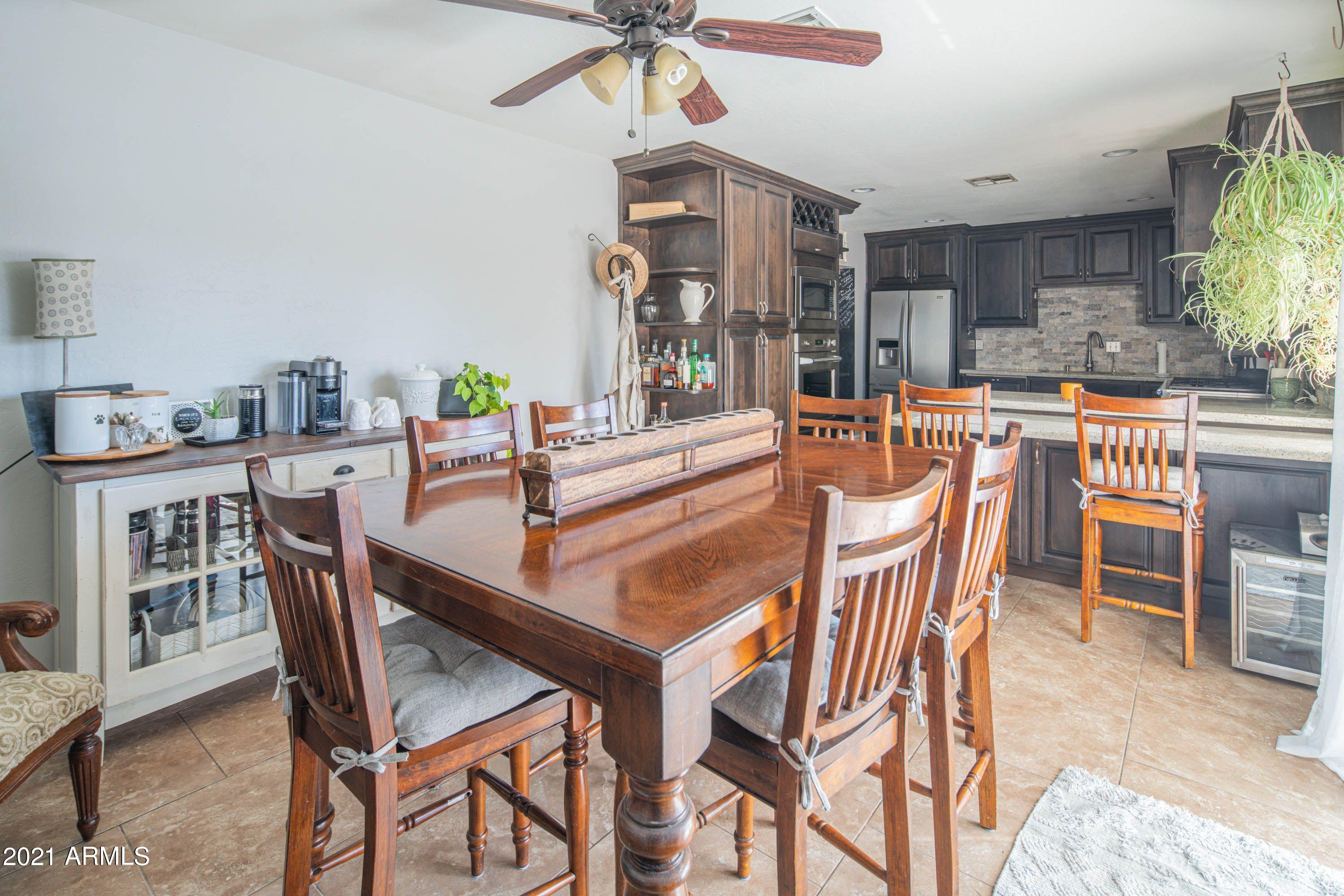 1537 West Escuda Road Phoenix, AZ 85027 - Photo 4 of 37 esc dining 2