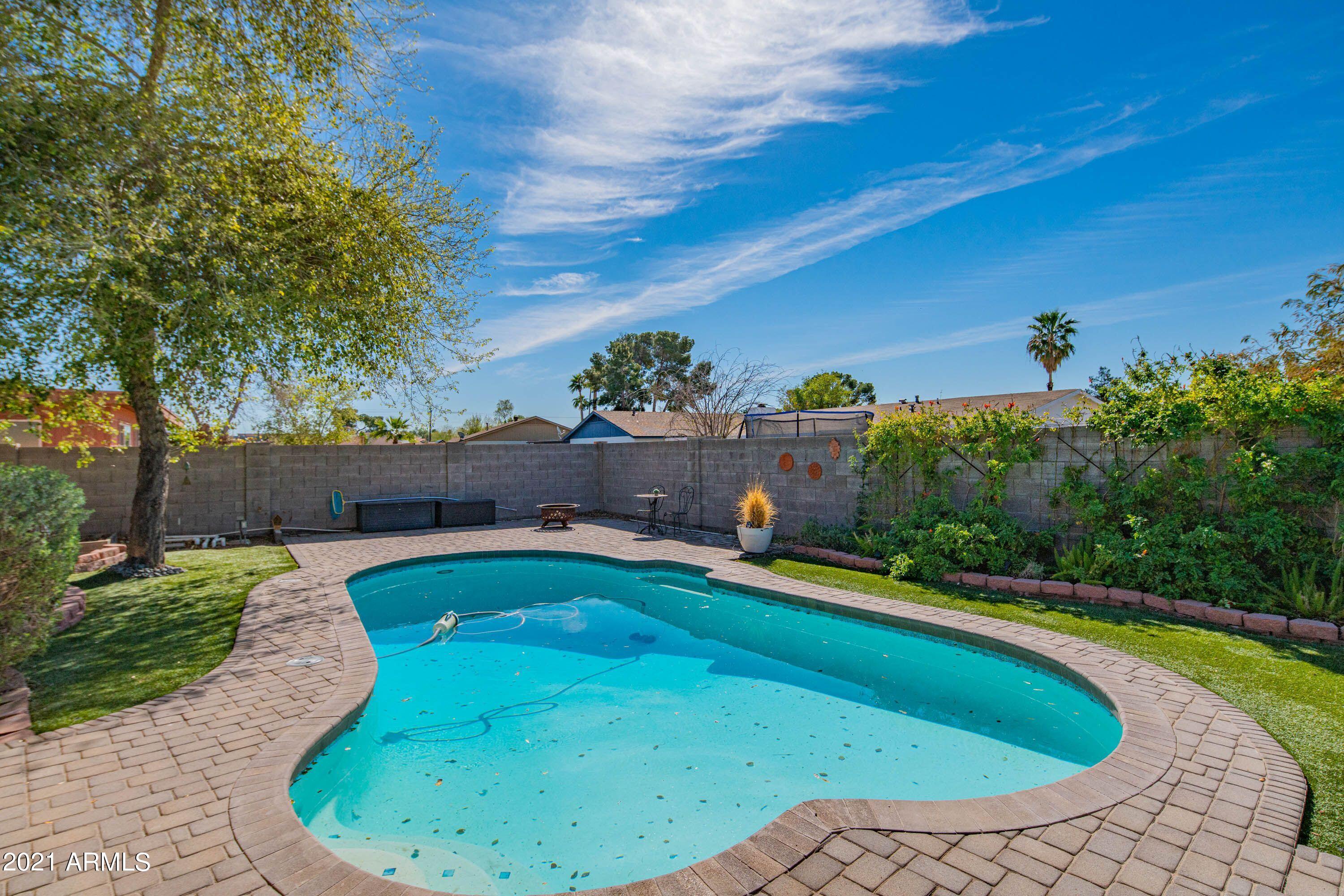 1537 West Escuda Road Phoenix, AZ 85027 - Photo 6 of 37 esc pool 4