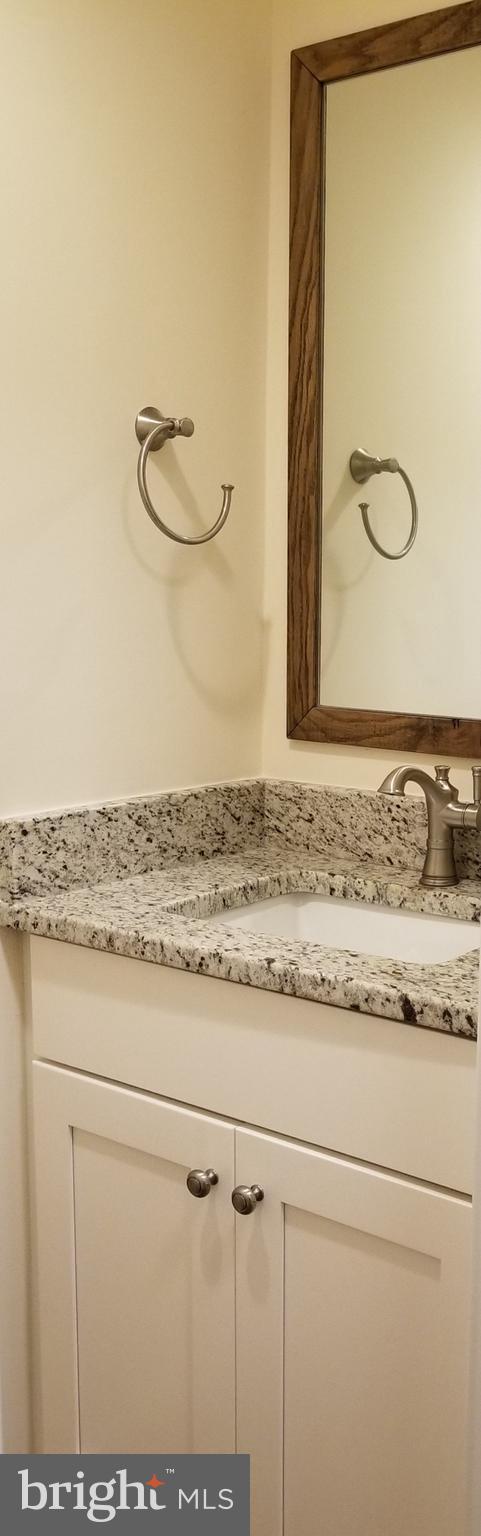 7821 Rocky Springs Road Frederick, MD 21702 - Photo 12 of 30 Main level powder room