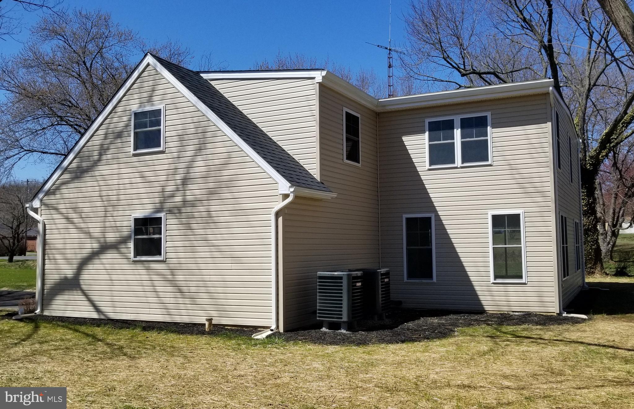 7821 Rocky Springs Road Frederick, MD 21702 - Photo 29 of 30 Side/rear