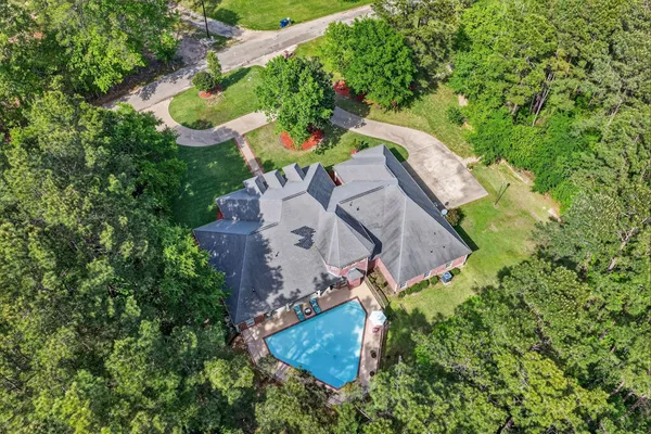 $650,000 | 341 Billy Clark Road, Huntington, TX 75949