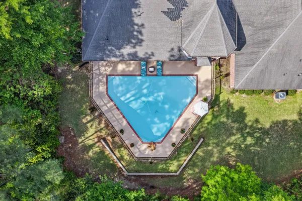 $650,000 | 341 Billy Clark Road, Huntington, TX 75949