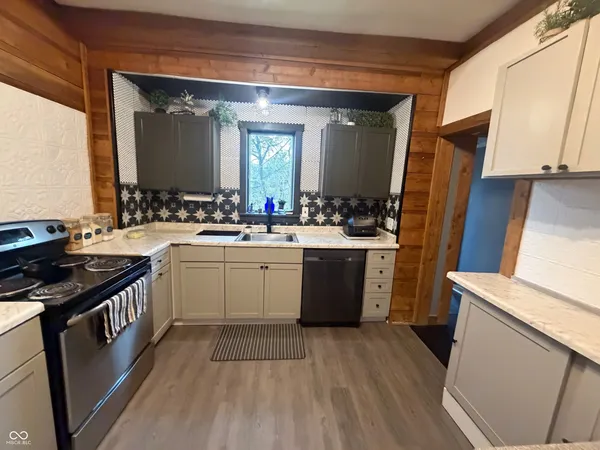 $245,000 | 53 Main Drive, Frankfort, IN 46041